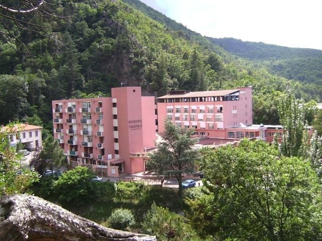 Beau Studio près des thermes